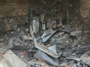 Des pièces de l'atelier complètement endommagées
