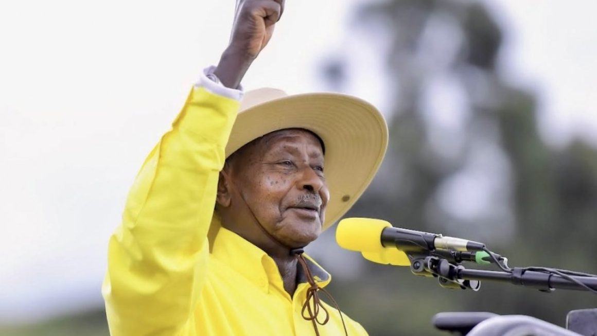 Ouganda : au moins 30 morts et 2 000 arrestations après la réélection contestée de Museveni