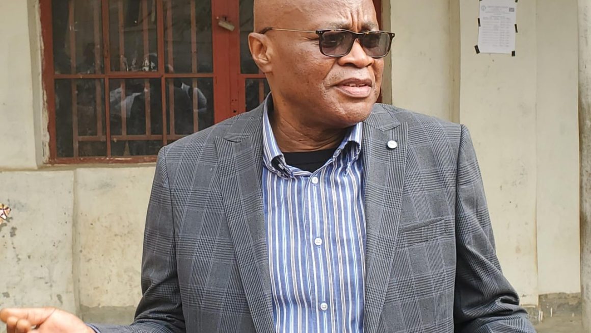 Magazine ÉCHO de l’UAC-Beni : « Lire, encore lire et toujours lire », un  conseil du professeur Mbo Mukonkole Jean-Paulin aux futurs médecins