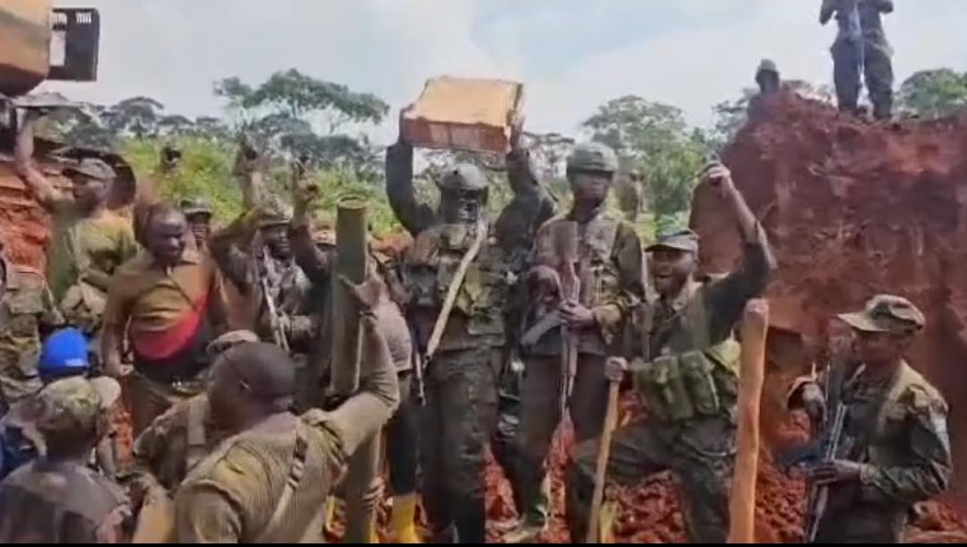 Ituri : les FARDC découvrent une importante cache  d’armes attribuée à une milice liée à Thomas Lubanga