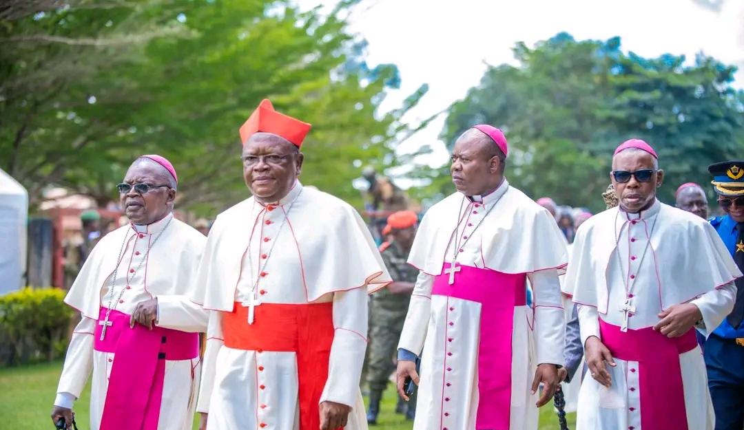 Le cardinal Ambongo avec d'autres évêque en diocèse de Wamba